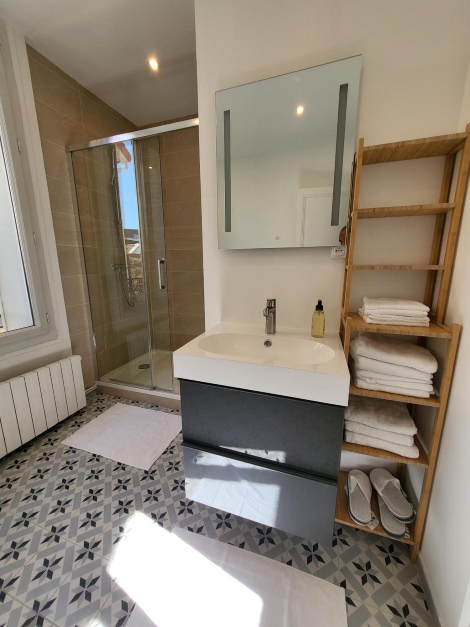 Maison refaite à neuve à 50 m de la Seine - Fêtes non autorisées Vitry-sur-Seine Extérieur photo